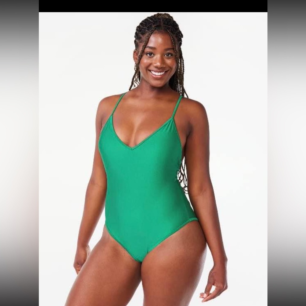 NWT Love & Sports women’s bathing suit. Size 16-18